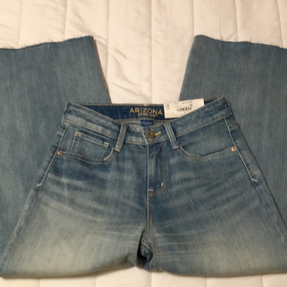 Arizona Jeans Hi Rise Wide Leg Crop BWT Sz 3 - Picture 2 of 3